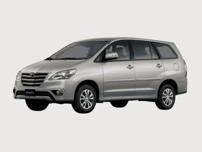 Toyota-Innova-V1